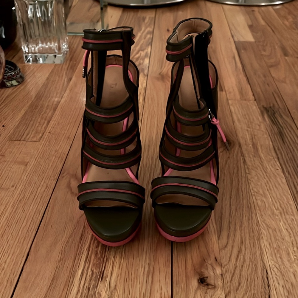Strappy sandals by Lamb